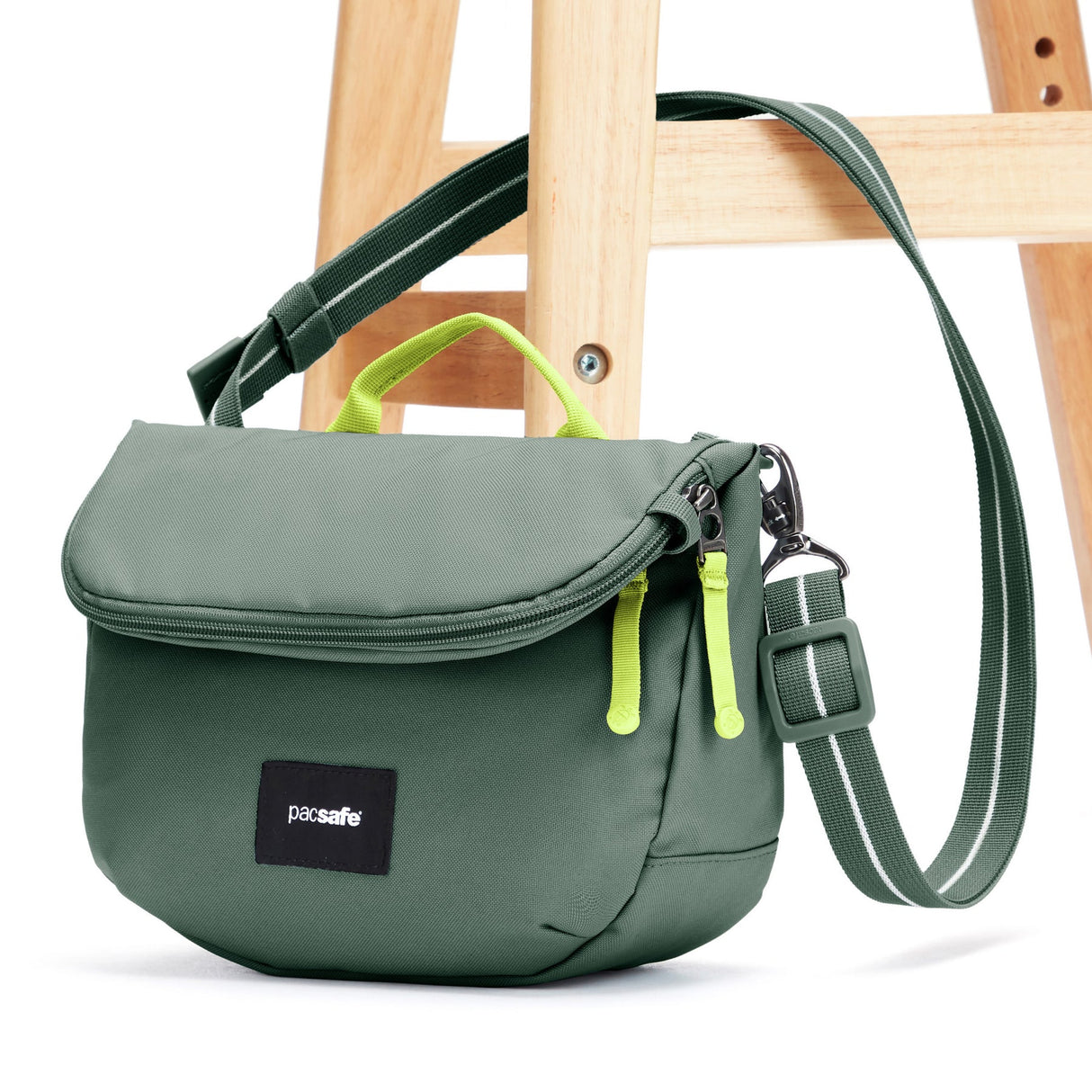 Pacsafe Go Saddle Crossbody Pacsafe