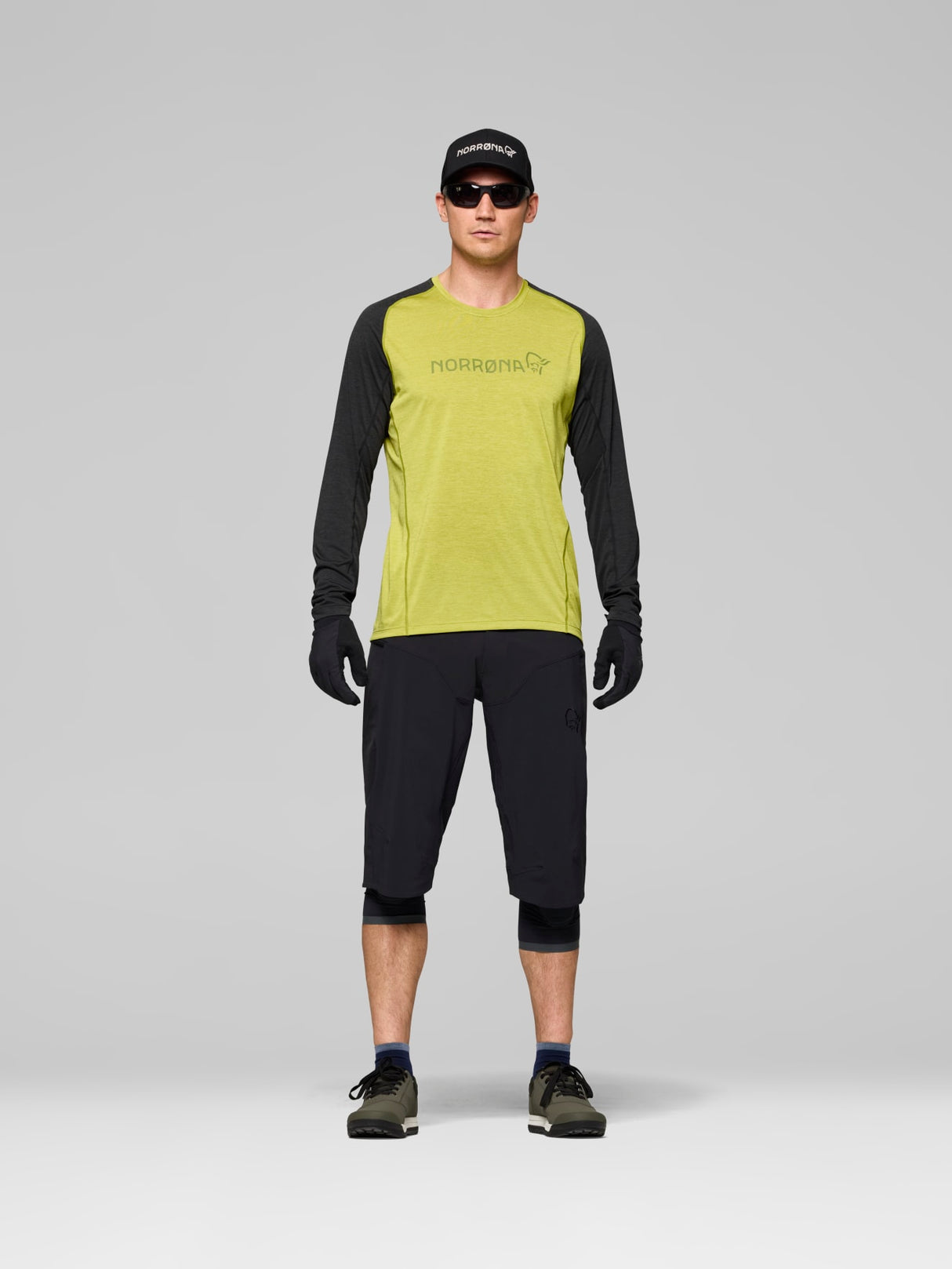 Norrøna Fjørå Equaliser Lightweight Long Sleeve (Men's) - Golden Lime/Caviar Black