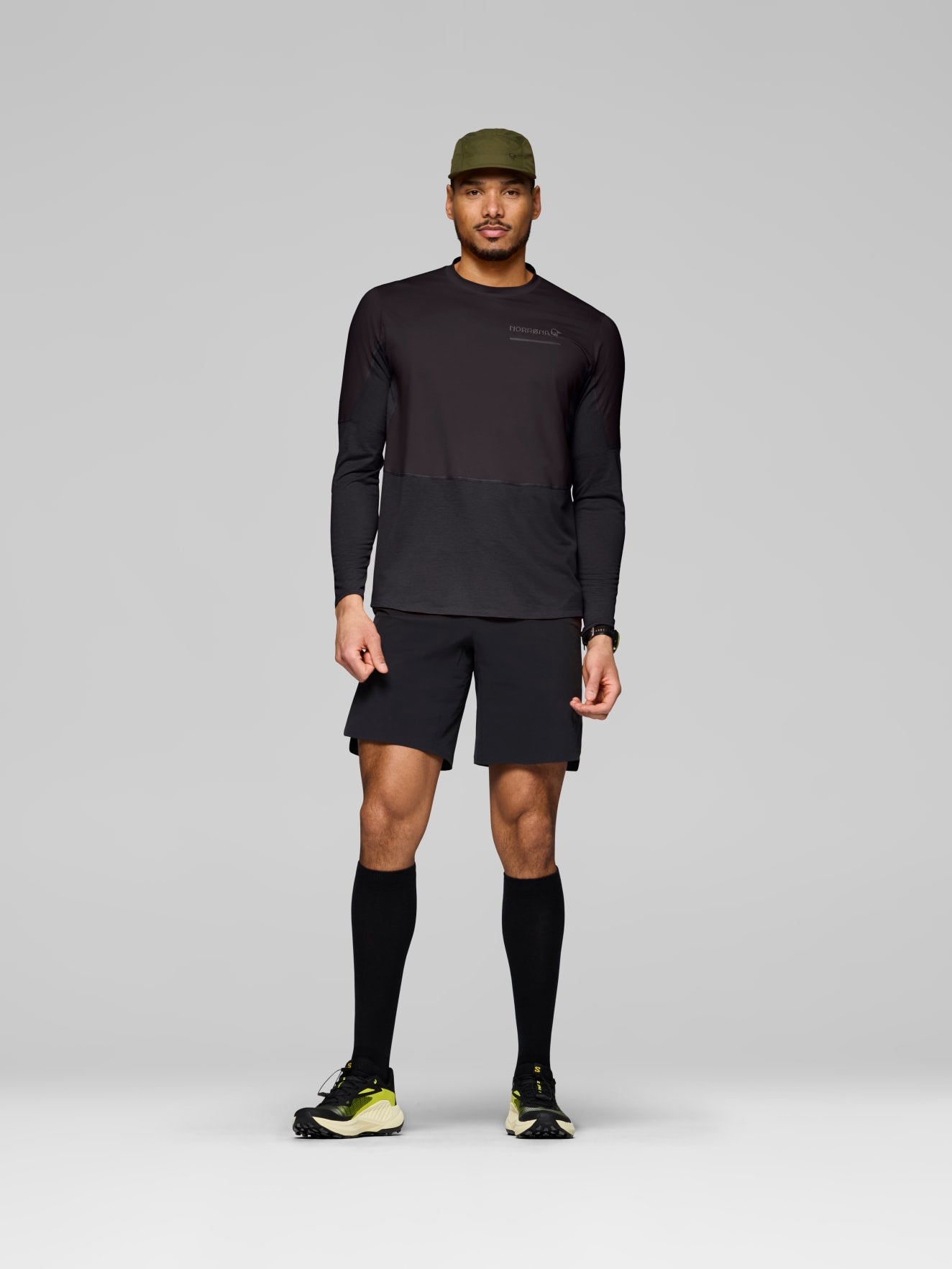 Norrøna Senja Equaliser Lightweight Long Sleeve (Men's) - T-Shirt - Tee Shirt - Shirt - Caviar - Black