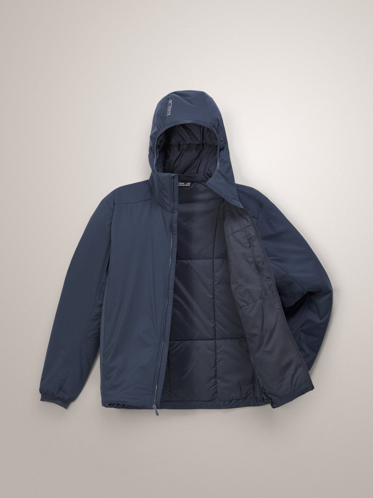 Arc'teryx Atom SV Hoody (Men's) - Black Sapphire