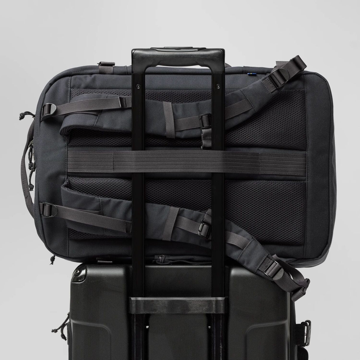 Fjallraven Färden Carry-On Pack - Coal Black - Find Your Feet Australia Hobart Launceston Tasmania