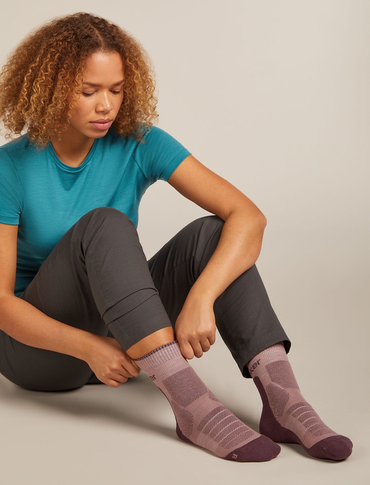 Icebreaker Merino Hike+ Heavy Crew Socks (Women's) Icebreaker