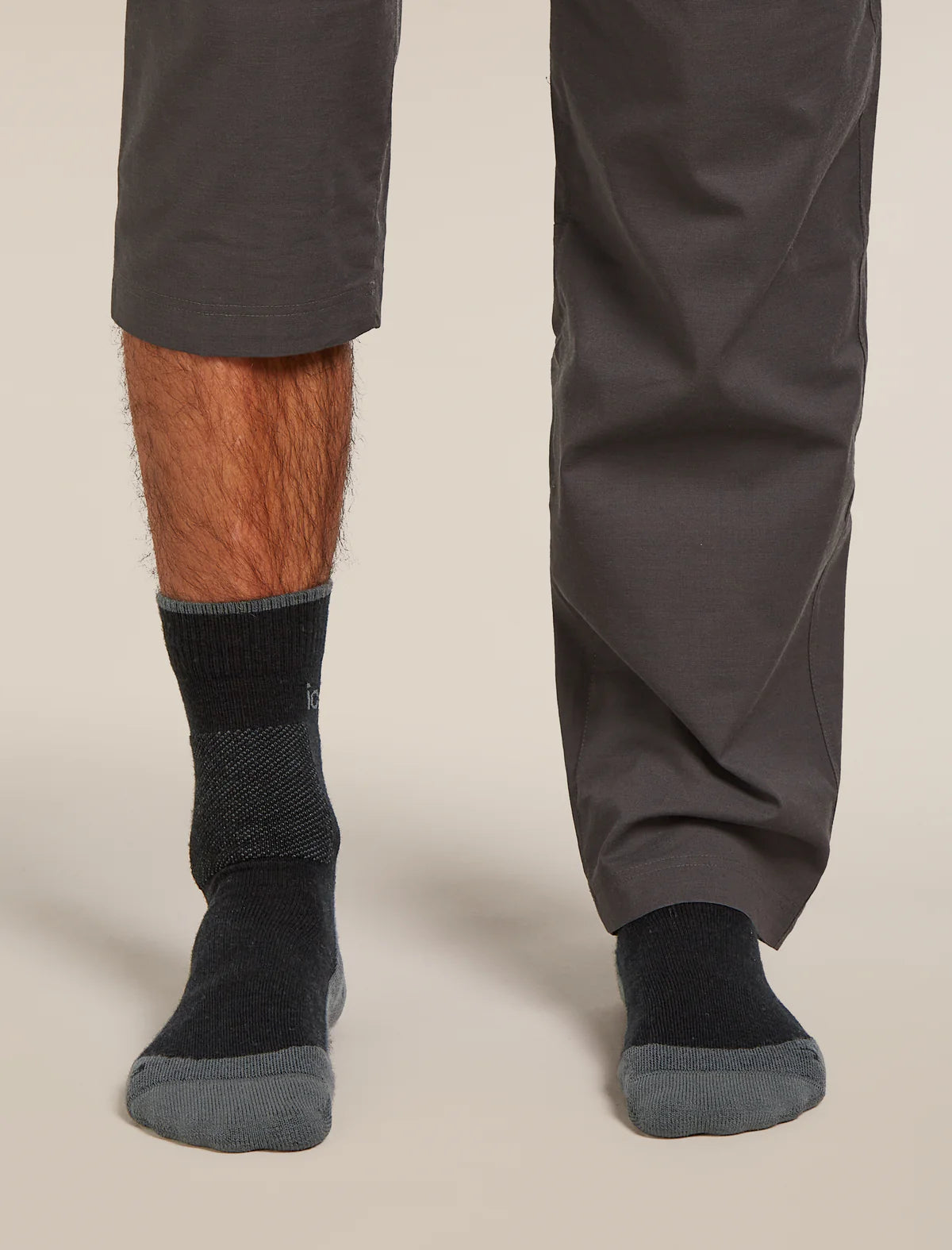 Icebreaker Merino Hike+ Medium Crew Socks (Men's) - Black/Obsidian