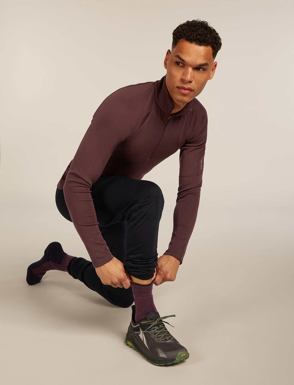 Icebreaker Merino Hike+ Heavy Crew Socks (Men's) - Java/Black