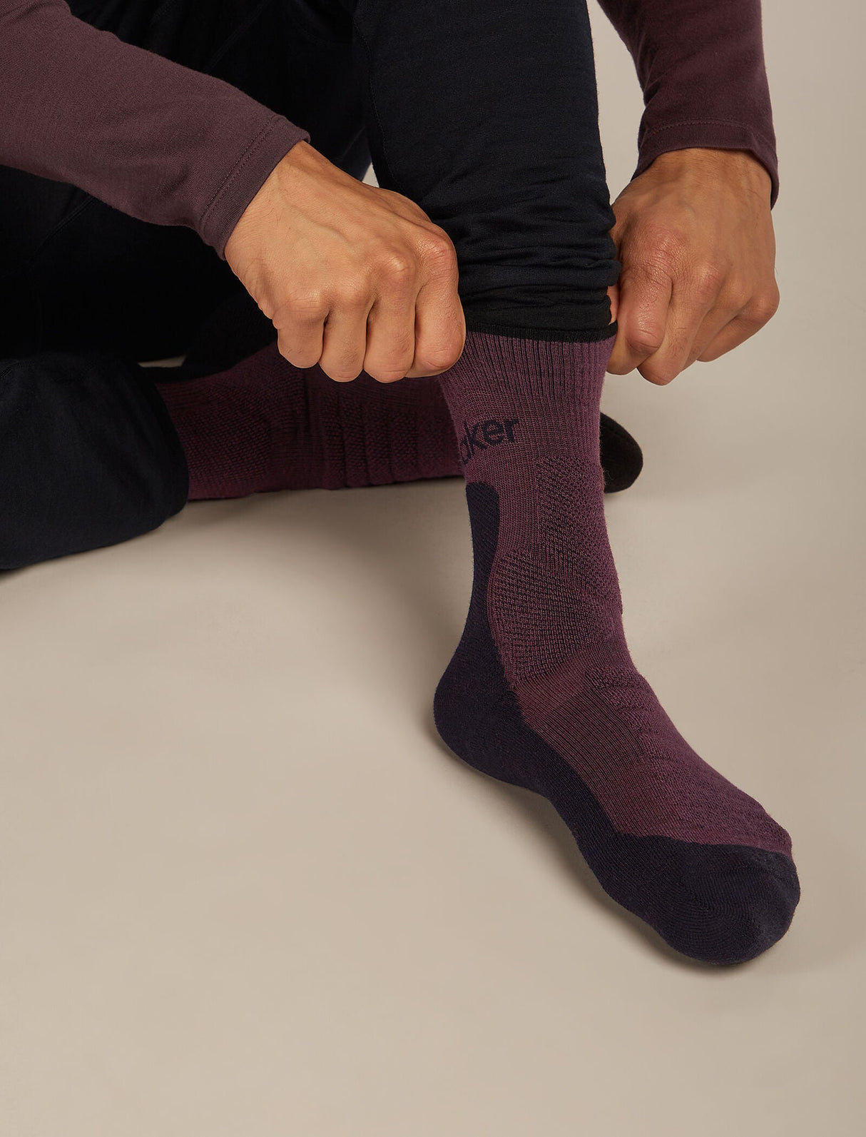 Icebreaker Merino Hike+ Heavy Crew Socks (Men's) - Java/Black