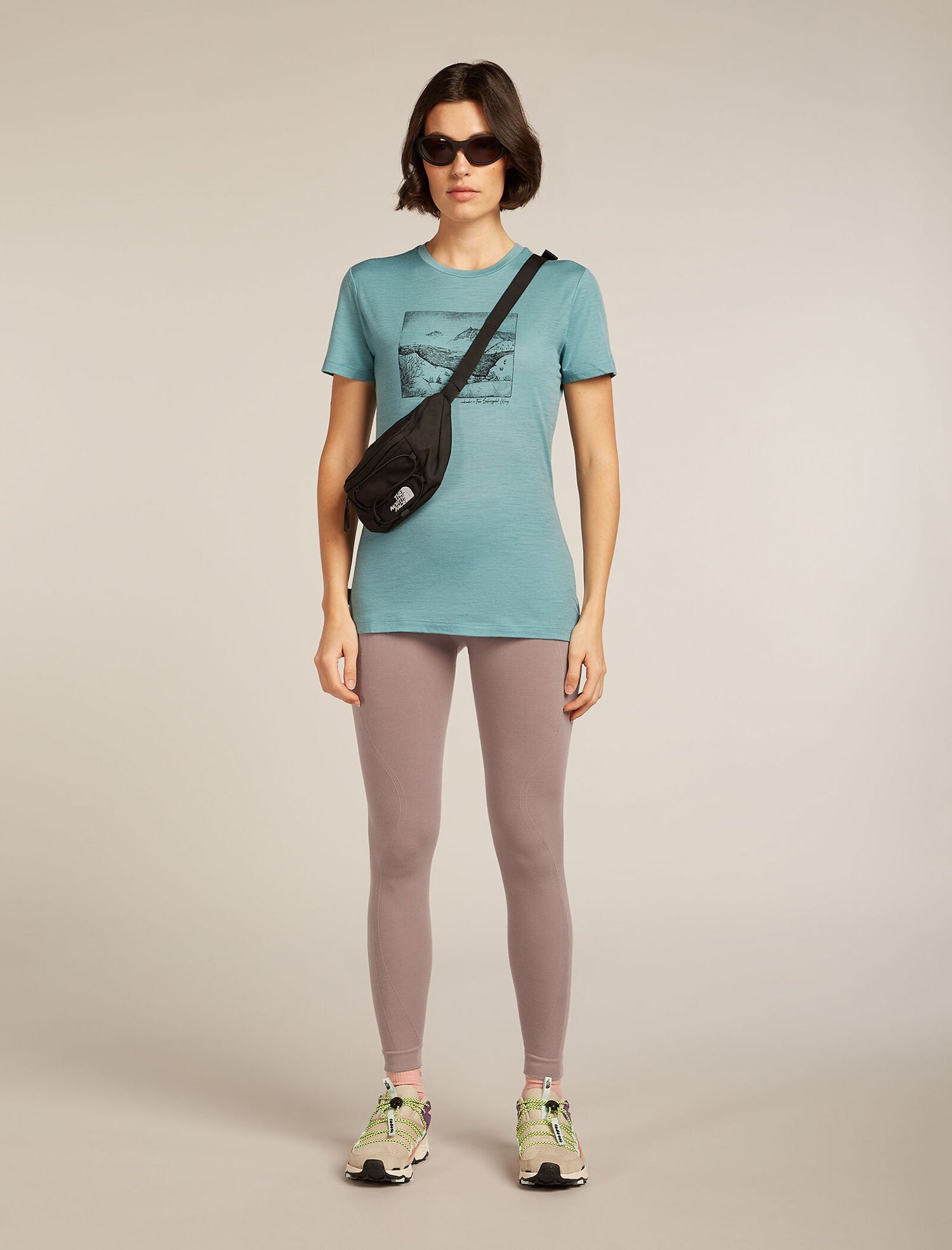 Icebreaker Merino 150 Tech Lite Short Sleeve T-Shirt (Women's) Icebreaker