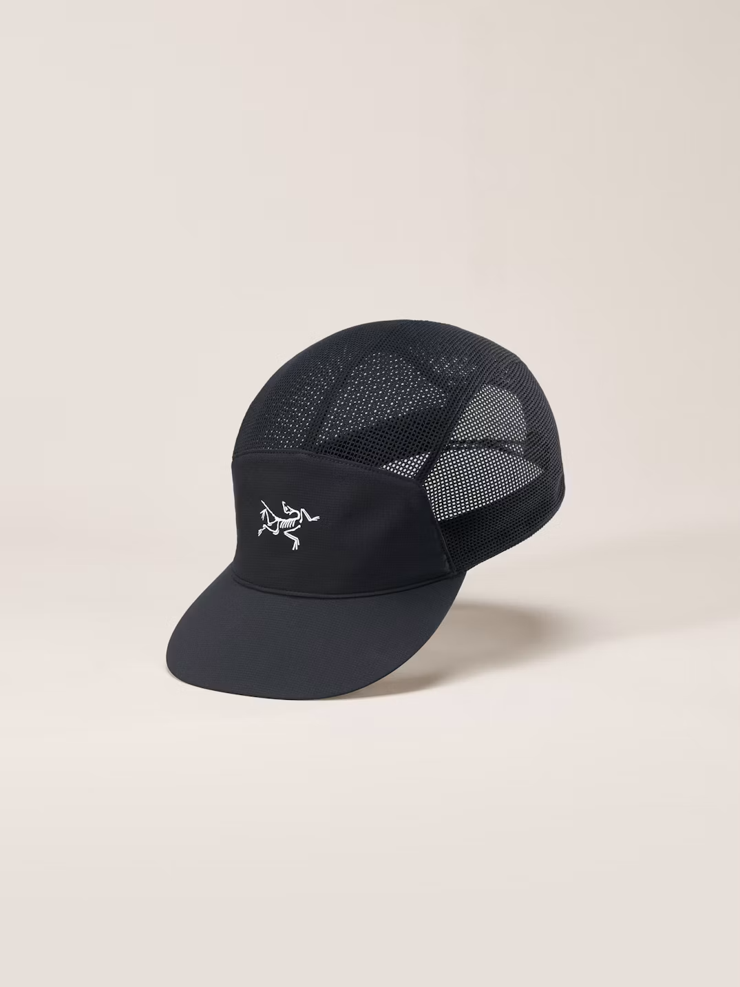 Black cap with a logo on a beige background - Arc'teryx Norvan Mesh 5 Panel Cap - Black