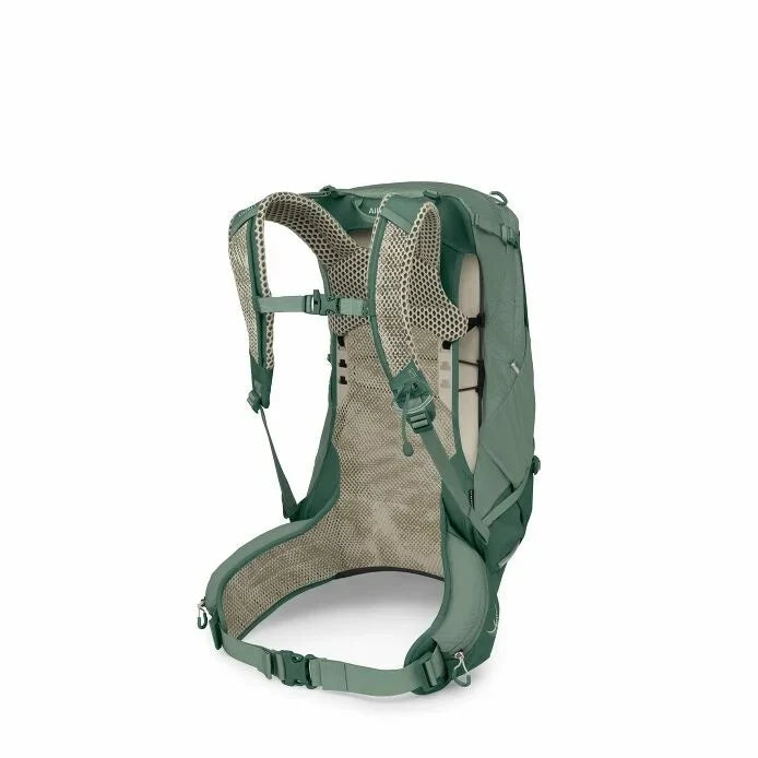 Green hiking backpack on a white background - Osprey Stratos 24 Backpack (Men's) - Pine Leaf Green