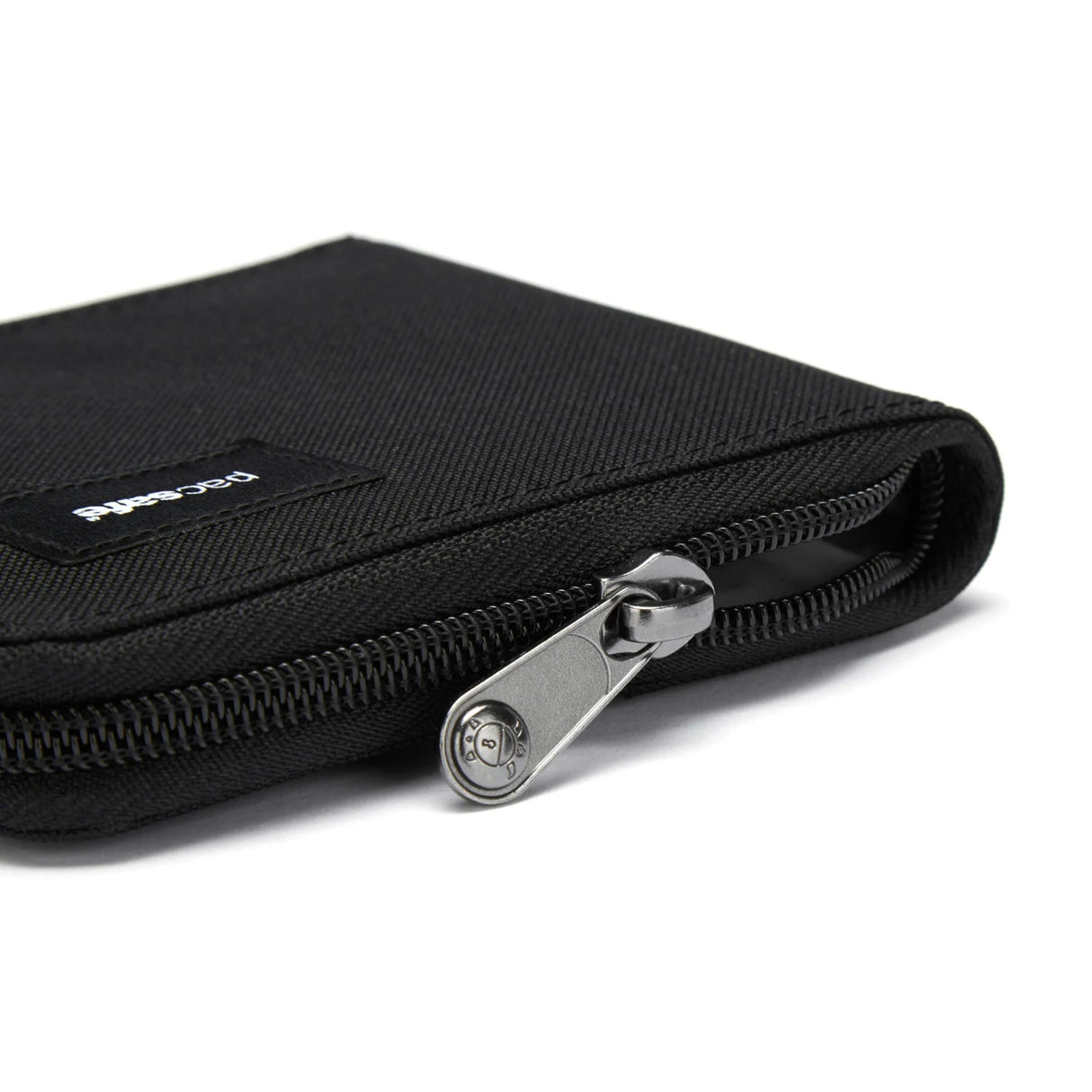 Pacsafe RFIDSafe Zip Around Wallet Pacsafe