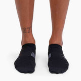 On Ultralight Low Socks (Women's) - Find Your Feet Australia Hobart Launceston Tasmania - Black | White