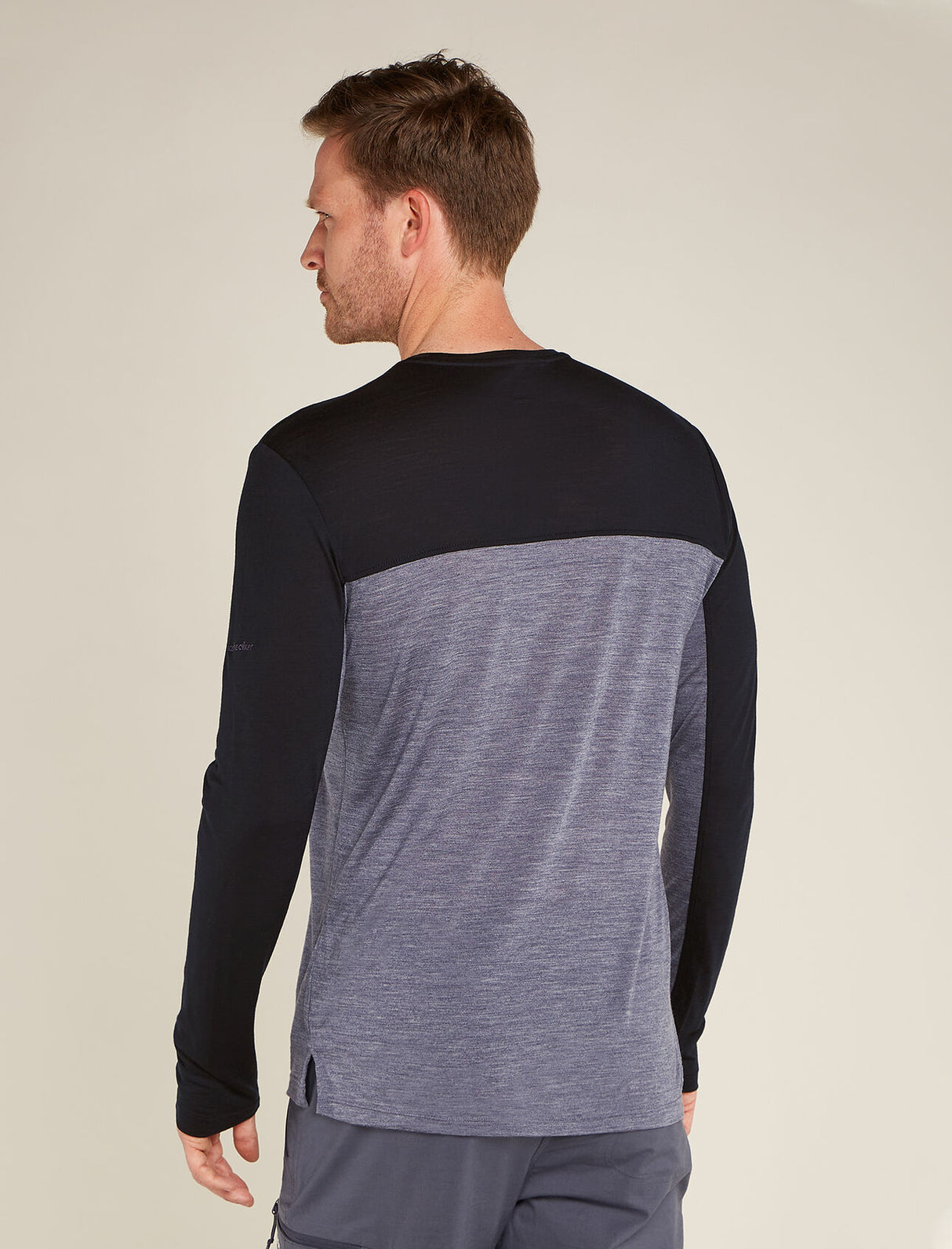 Icebreaker Merino Blend 125 Cool-Lite™ Sphere Long Sleeve T-Shirt (Men's) - Colour Block - Graphite/Heather - Find Your Feet Australia Hobart Launceston Tasmania