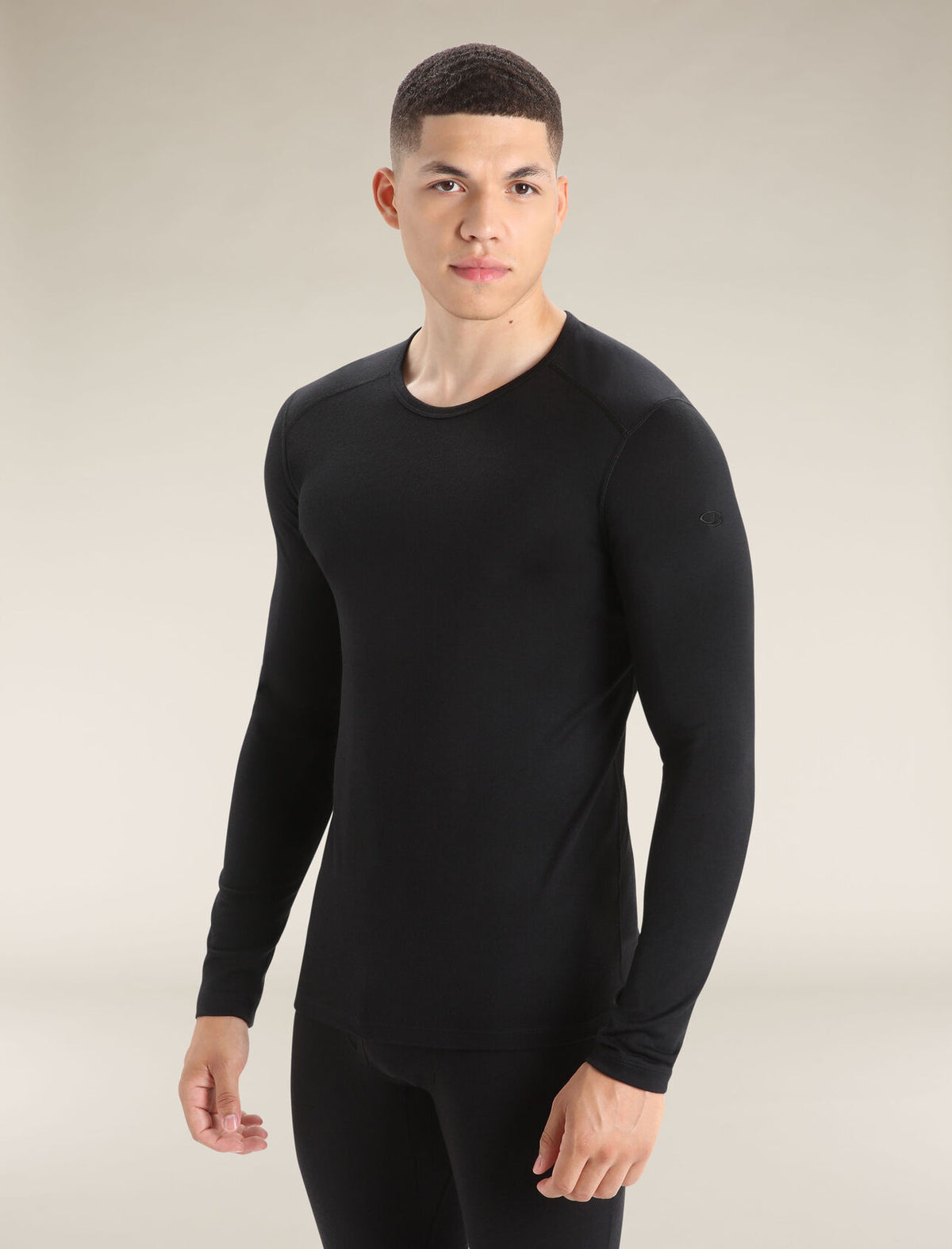 Icebreaker Merino 200 Oasis LS Crew Neck (Men's) - Black - Find Your Feet Australia Hobart Launceston Tasmania