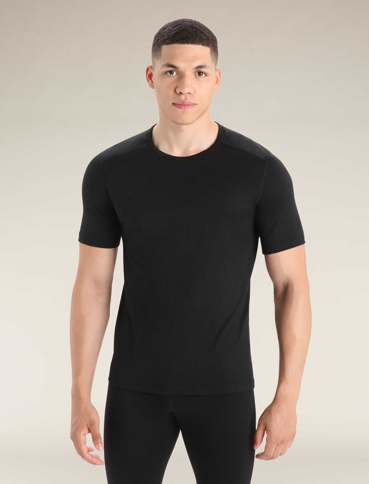 Icebreaker Merino 200 Oasis SS Crew Neck (Men's) - Black - Find Your Feet Australia Hobart Launceston Tasmania