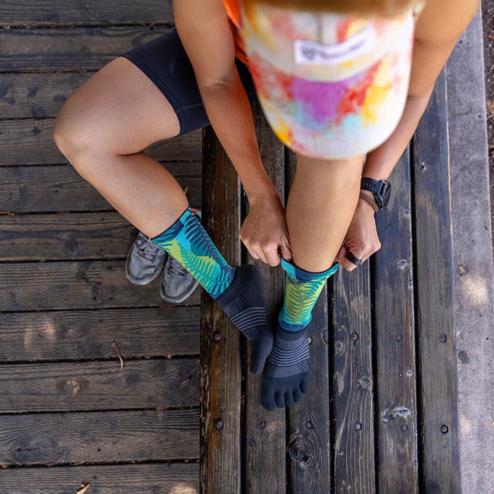 Injinji Spectrum Trail Midweight Crew Toesocks (Women's) - Jungle