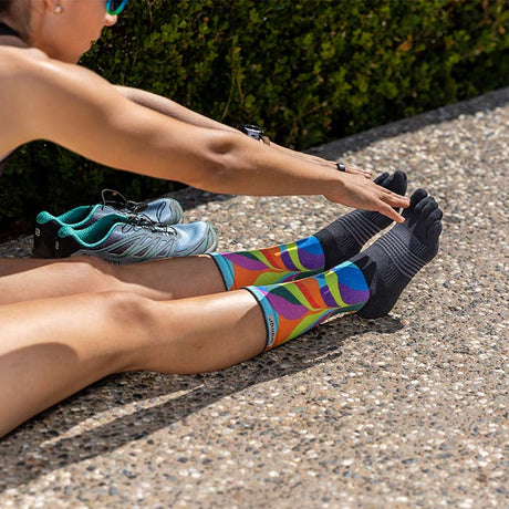 Injinji Spectrum Trail Midweight Crew Toesocks (Women's) - Verdure