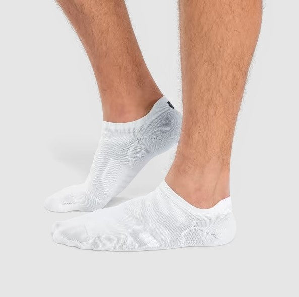 On Performance Low Socks (Men's) - White | Ivory - Find Your Feet Australia Hobart Launceston Tasmania