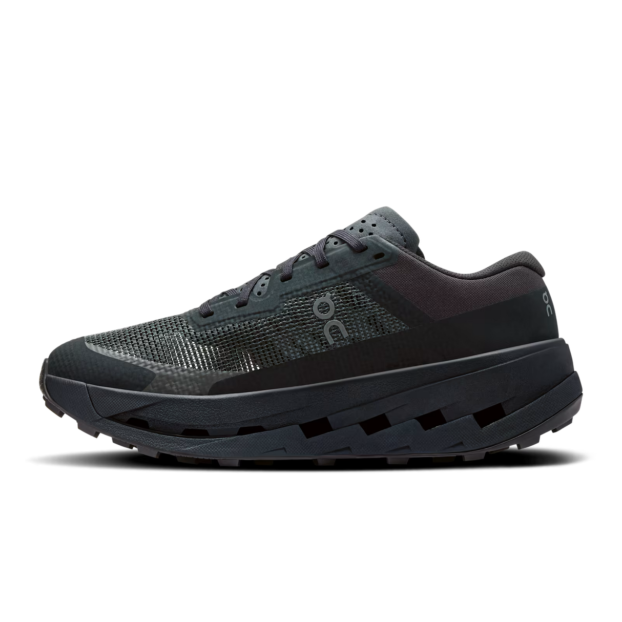 Black running shoe on a white background - Black/Black