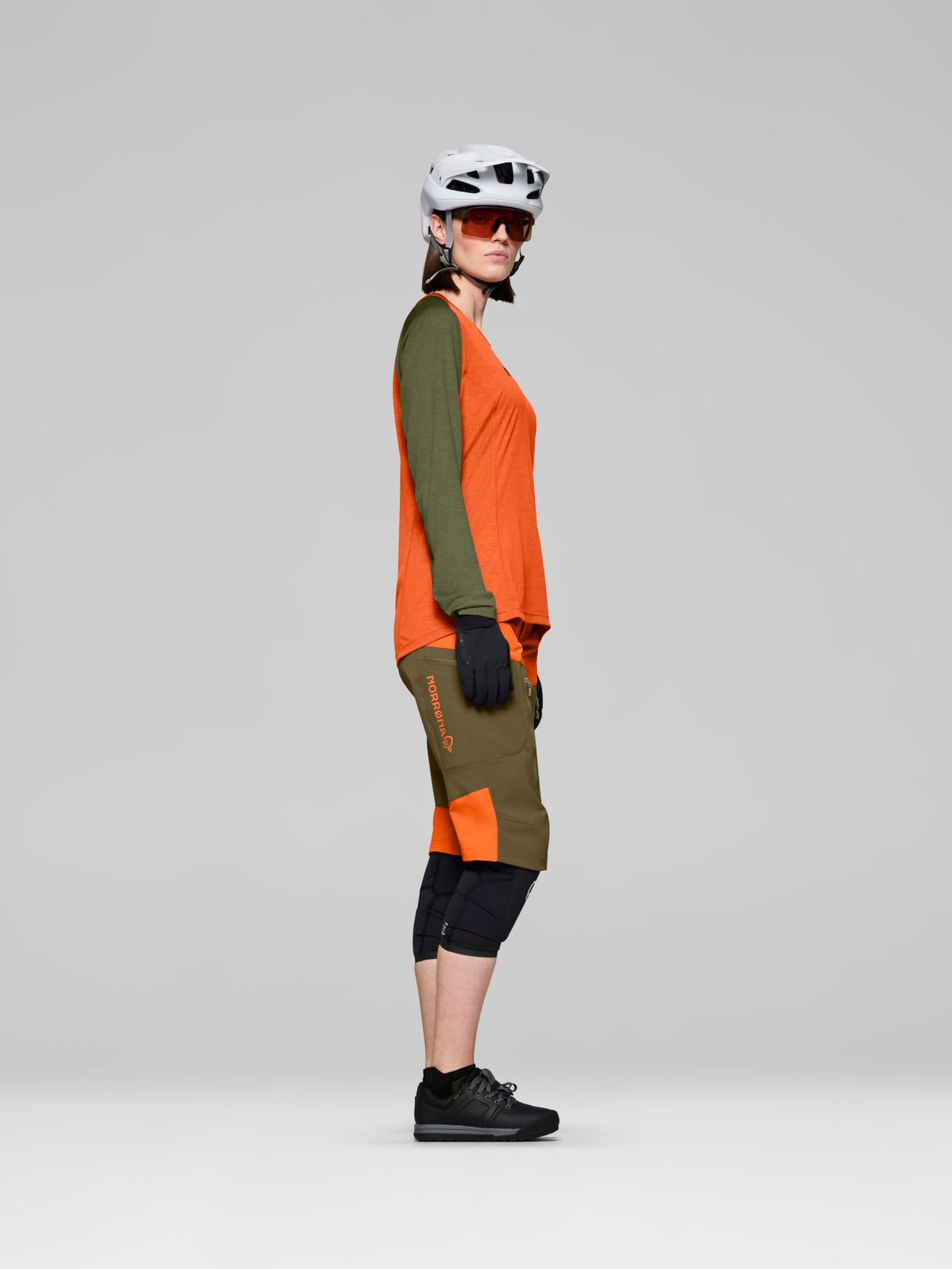 Norrøna Fjørå Equaliser Lightweight Long Sleeve (Women's) - Orange Alert - Olive Green