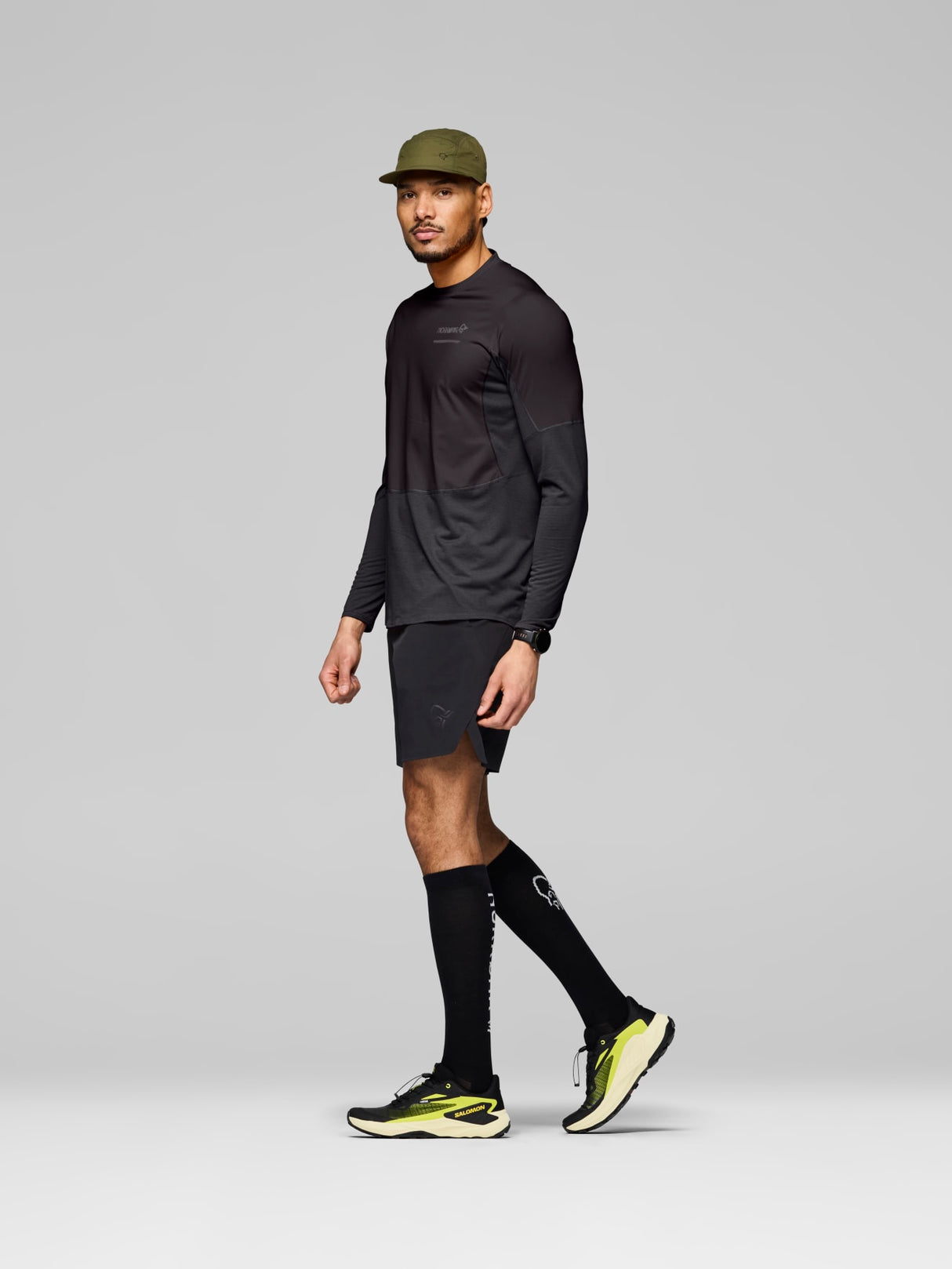 Norrøna Senja Equaliser Lightweight Long Sleeve (Men's) - T-Shirt - Tee Shirt - Shirt - Caviar - Black