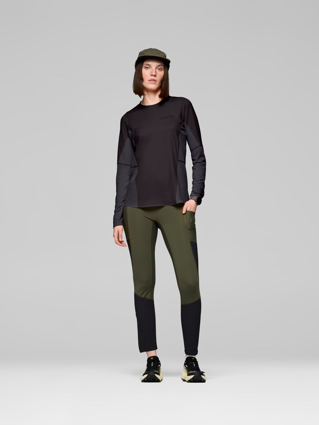 Norrøna Senja Equaliser Lightweight Long Sleeve (Women's) - T-Shirt - Tee Shirt - Shirt - Caviar - Black