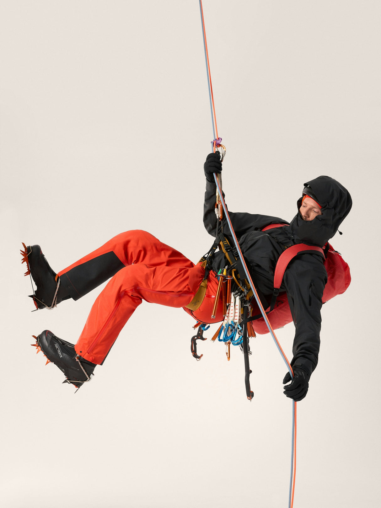 Arc'teryx Alpha SV Jacket (Men's) - 24K Black