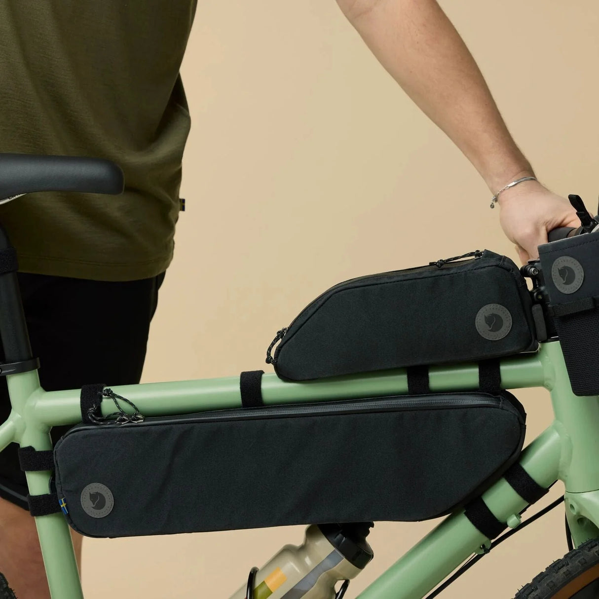 Fjällräven Hoja Frame Bag - Black - Find Your Feet Australia Hobart Launceston Tasmania