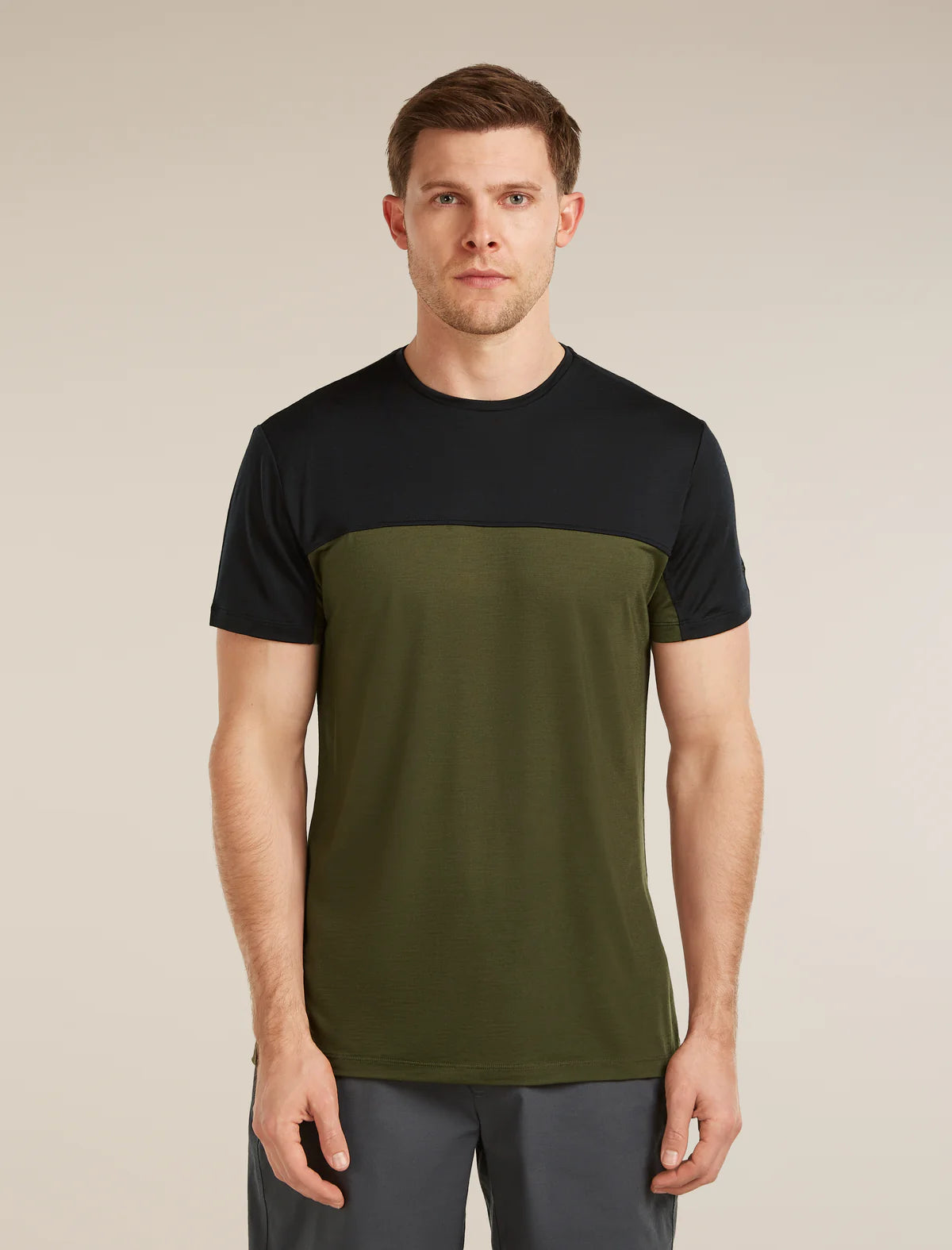 Icebreaker Merino Blend 125 Cool-Lite Sphere Short Sleeve Colour Block T-Shirt (Men's) - Dark Loden/Black
