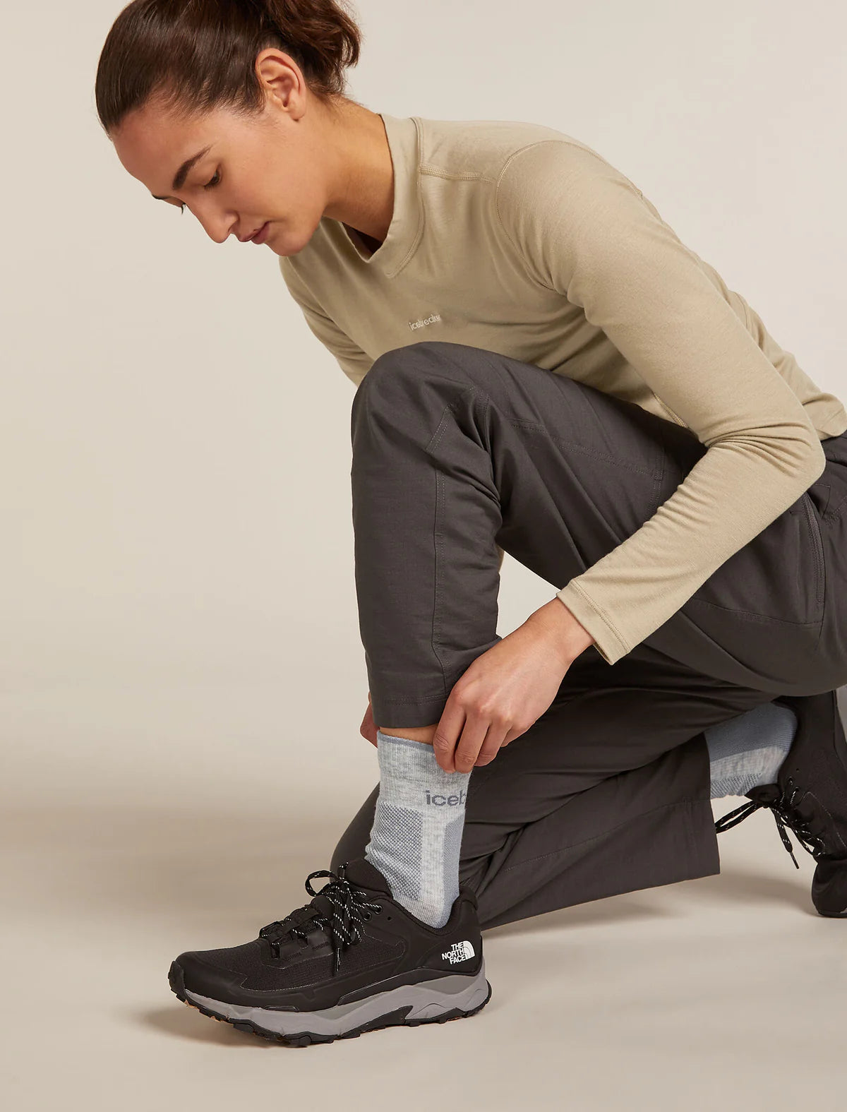 Icebreaker Merino Hike+ Medium Crew Socks (Women's) - Blizzard Heather/Alloy