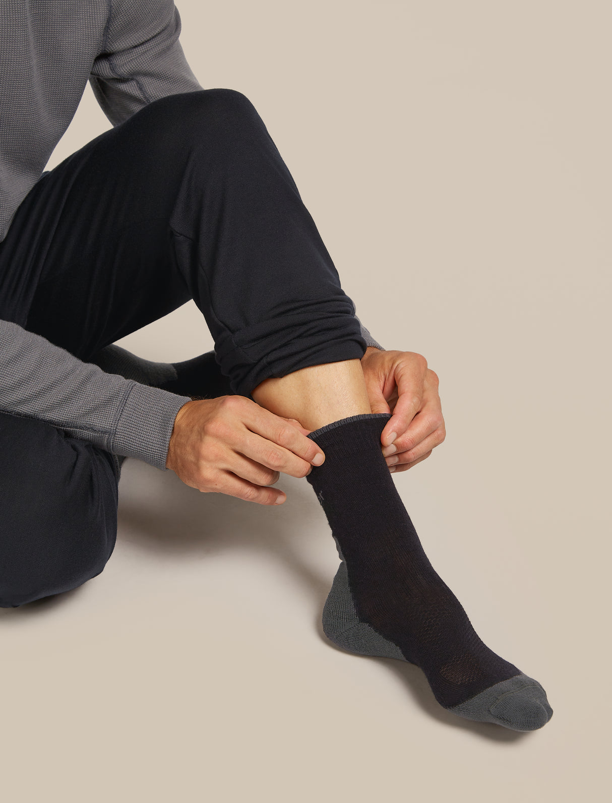 Icebreaker Merino Hike+ Light Crew Socks (Men's) - Black/Obsidian - Find Your Feet Australia Hobart Launceston Tasmania