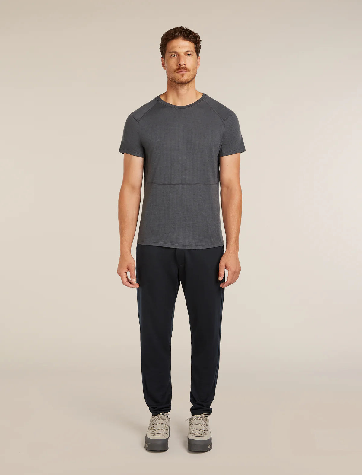 Icebreaker Merino 200 Waffle Elevation Short Sleeve T-Shirt (Men's) - Obsidian