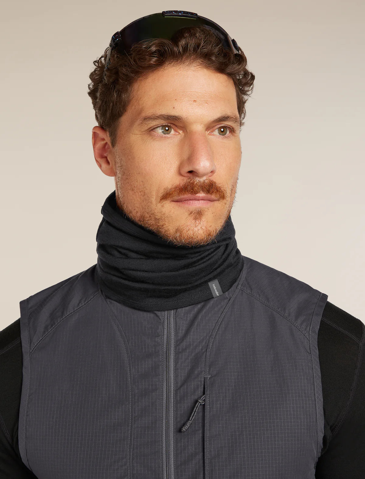 Icebreaker Merino 200 Flexi Chute (Unisex) - Black