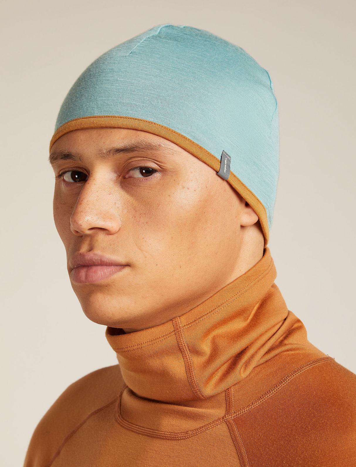 Icebreaker Merino 200 Pocket Hat (Unisex) - Hydro/Trail - Find Your Feet Australia Hobart Launceston Tasmania