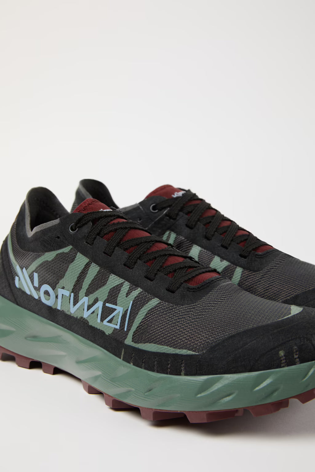 NNormal Kjerag Brut Shoes (Unisex) - Red/Green