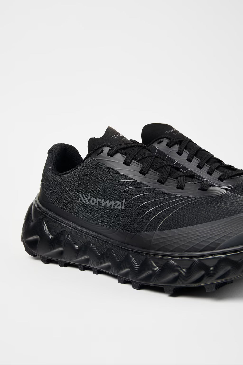 NNormal Tomir 2.0 Shoe (Unisex) - Black - Find Your Feet Australia Hobart Launceston Tasmania