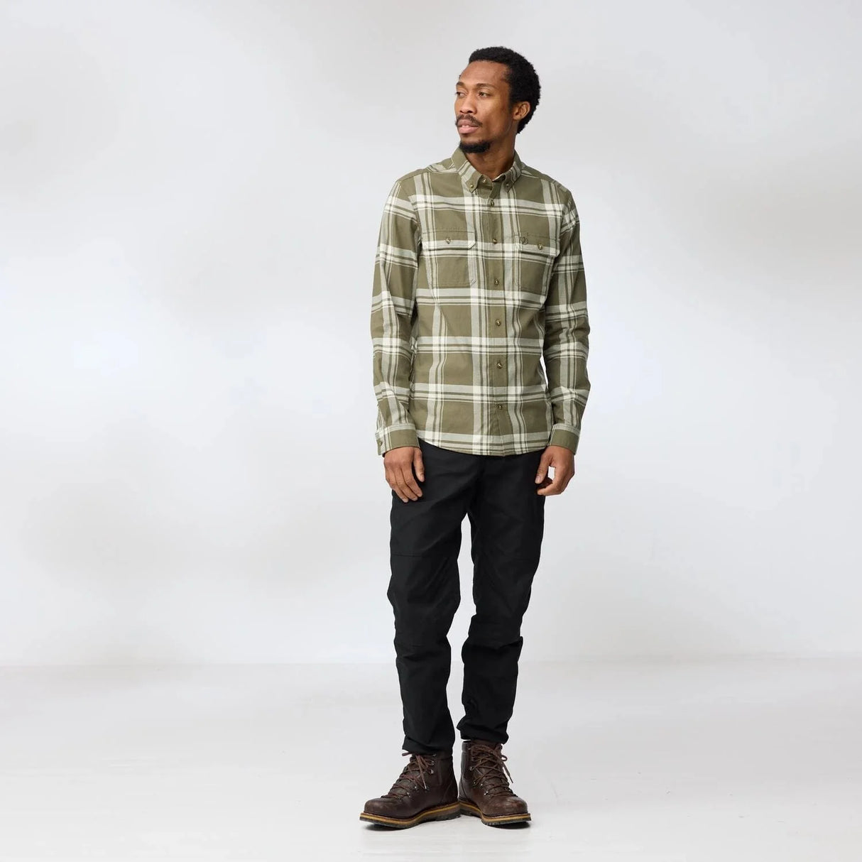 Fjällräven Övik Lite Flannel Shirt (Men's) - Laurel Green/Chalk White