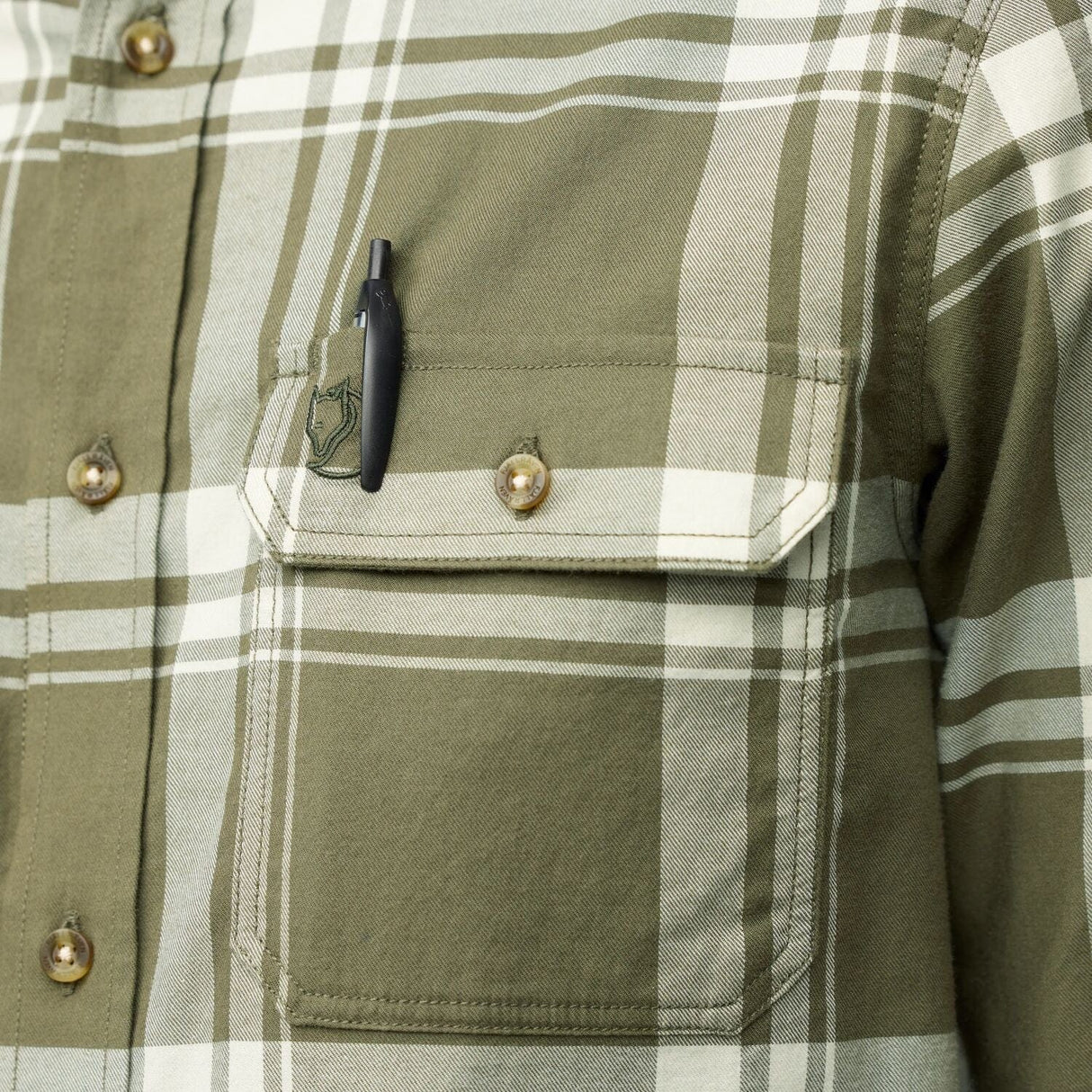 Fjällräven Övik Lite Flannel Shirt (Men's) - Laurel Green/Chalk White