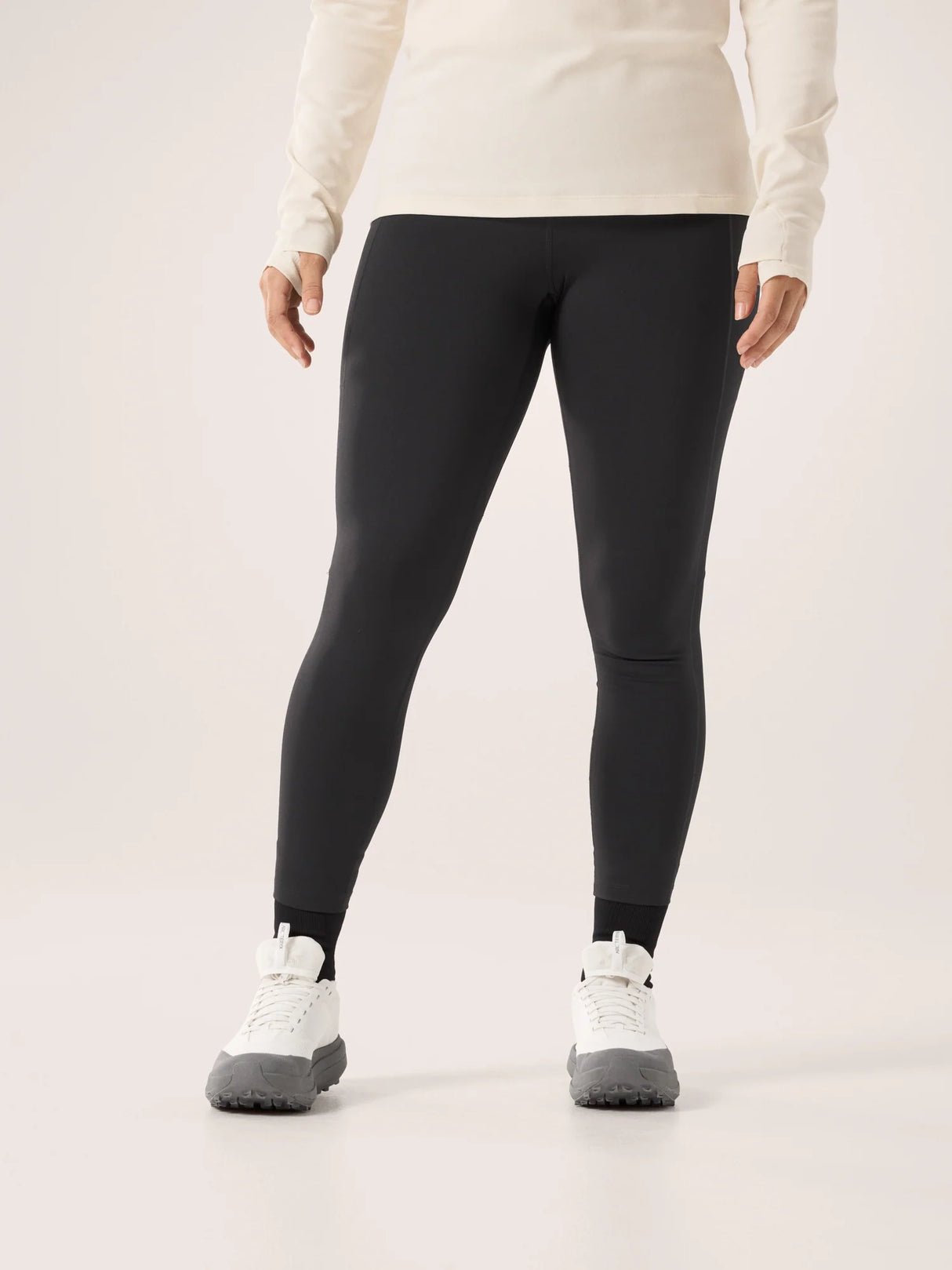 Arc'teryx Essent High-Rise Utility Leggings 26" (Women's)