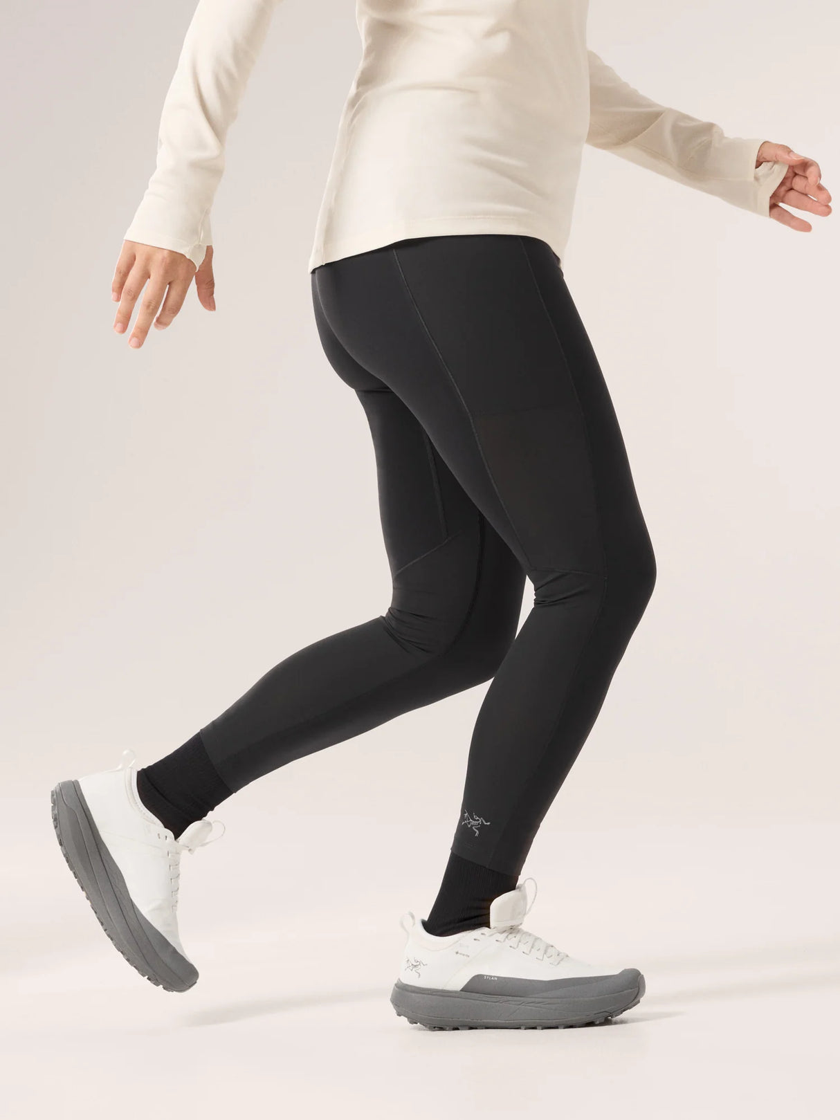 Arc'teryx Essent High-Rise Utility Leggings 26" (Women's)