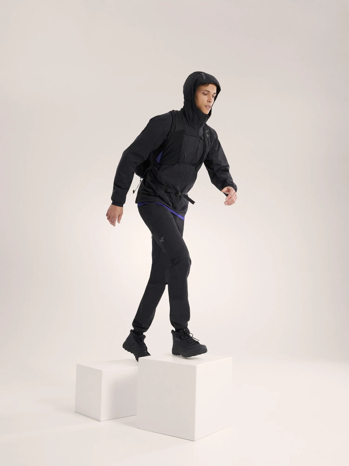 Arc'teryx Atom Hoody (Men's) - Black - Find Your Feet Australia Hobart Launceston Tasmania