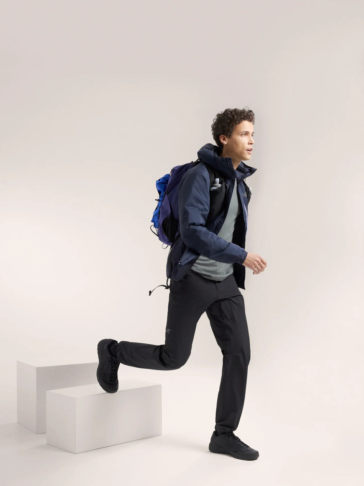 Arc'teryx Atom Hoody (Men's) - Black Sapphire - Find Your Feet Australia Hobart Launceston Tasmania