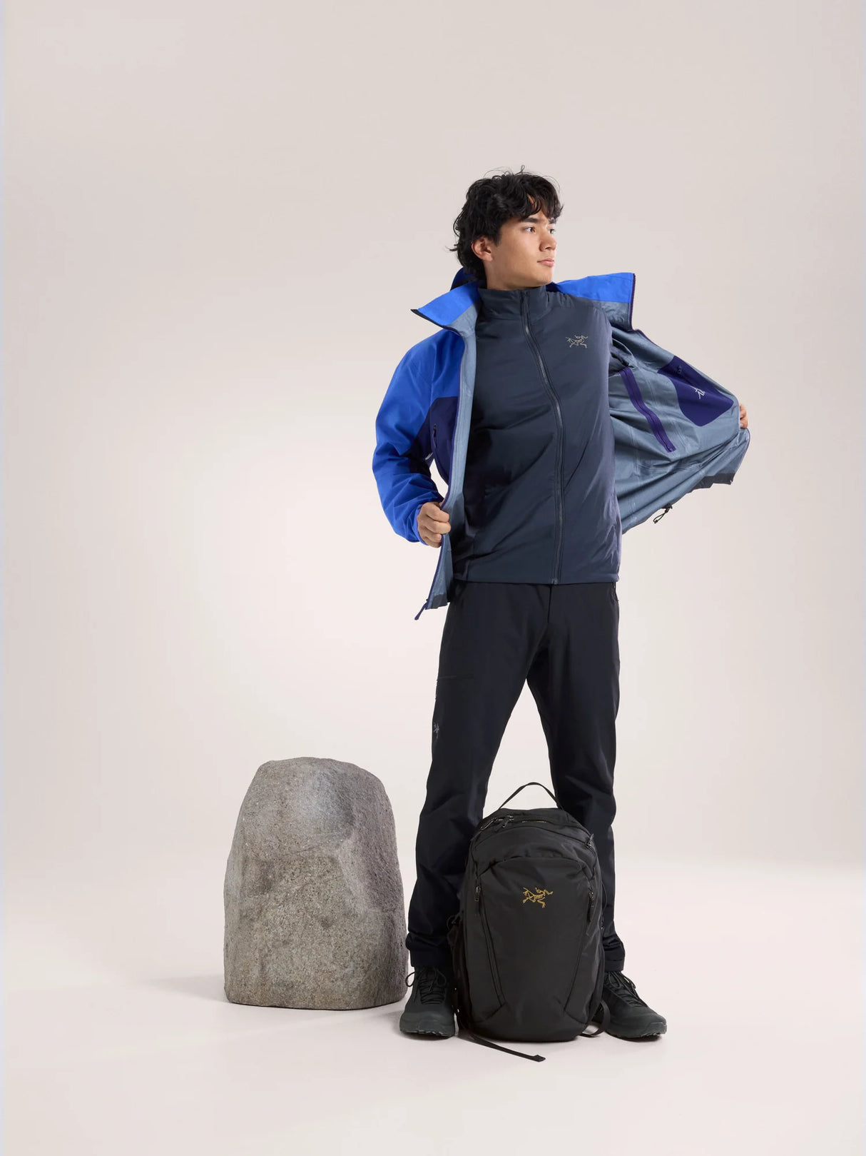 Arc'teryx Atom Jacket (Men's) - Black Sapphire - Find Your Feet Australia Hobart Launceston Tasmania