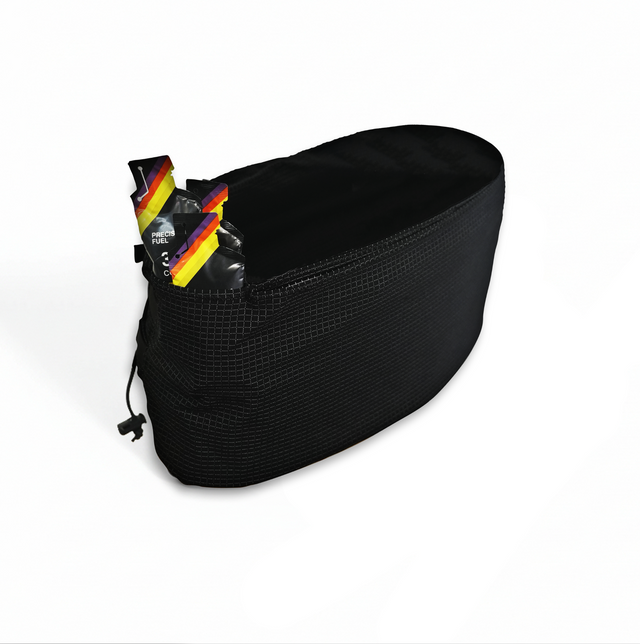 black running belt from scoparia designs with 3 gels in its pocket