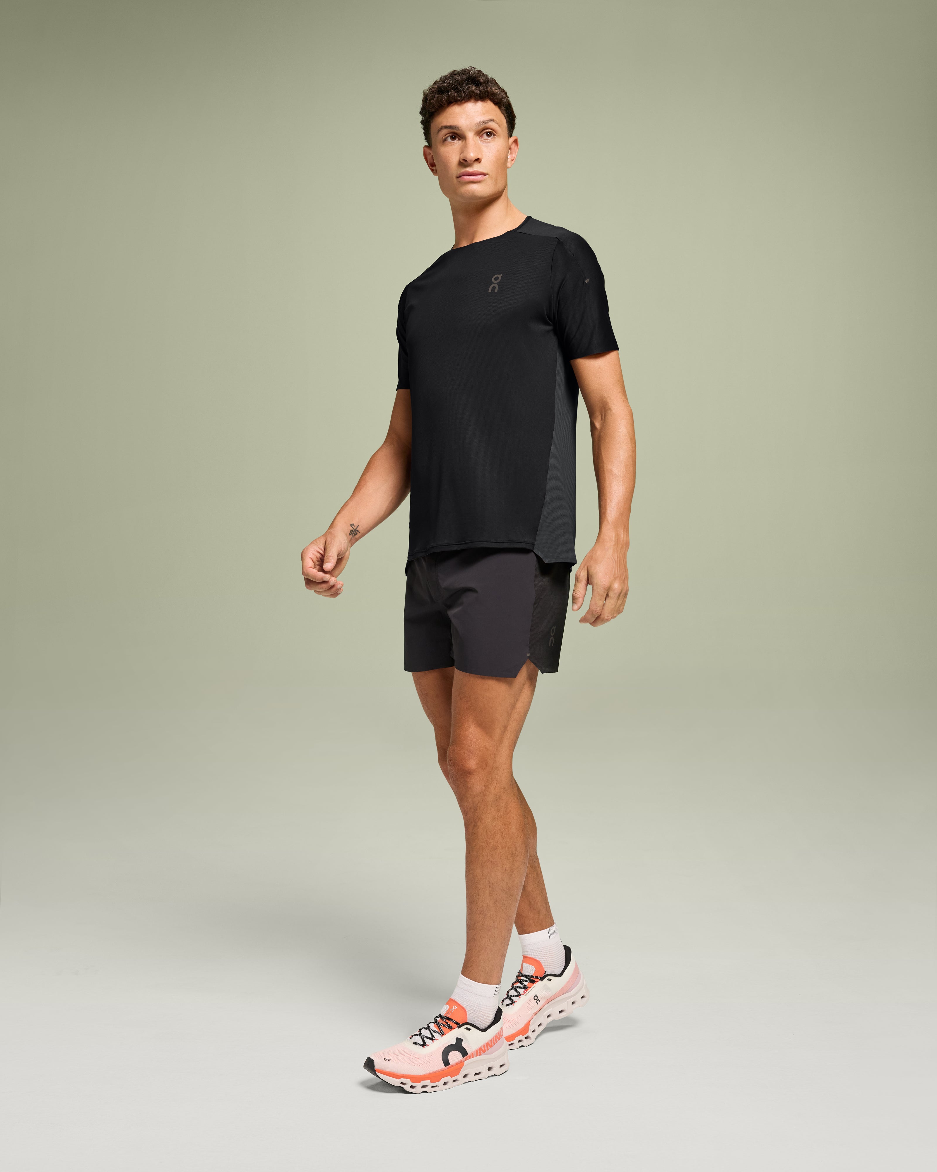 On Performance-T (Men's) - Black | Eclipse - Find Your Feet Australia Hobart Launceston Tasmania