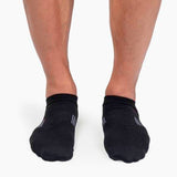 On Ultralight Low Socks (Men's) - Find Your Feet Australia Hobart Launceston Tasmania - Black | White