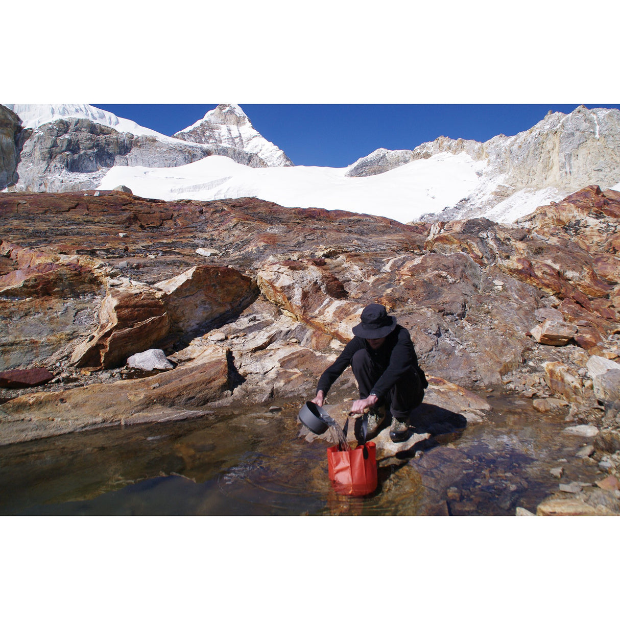 Sea To Summit Folding Bucket 10L - Find Your Feet Australia Hobart Launceston Tasmania